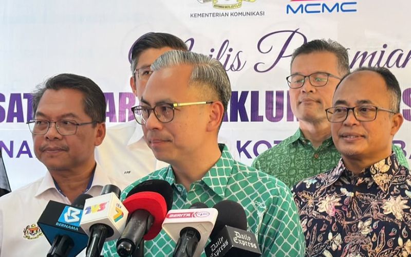‎Kerajaan teliti kesan platform e-dagang terhadap peniaga fizikal, syarikat kurier tempatan