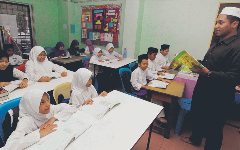 Kerajaan tanggung caruman Perkeso 40,000 imam, bilal, guru takmir