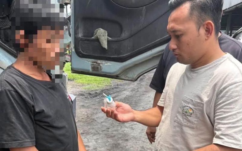 Pemandu lori warga asing positif dadah ditahan di Jalan Dijih