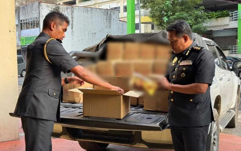 Tiga lelaki ditahan, minyak masak bersubsidi 1.7 tan dirampas
