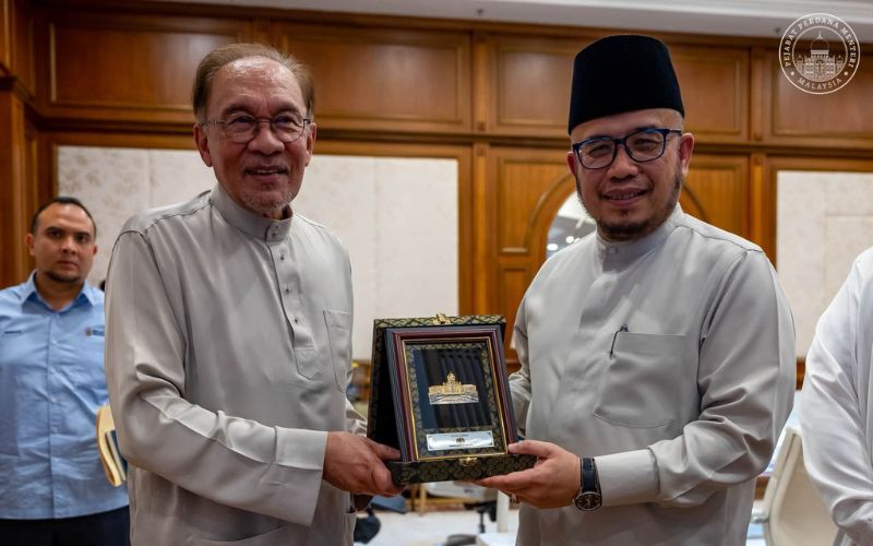 Anwar sokong pengukuhan pemikiran Islam, tadbir urus negara