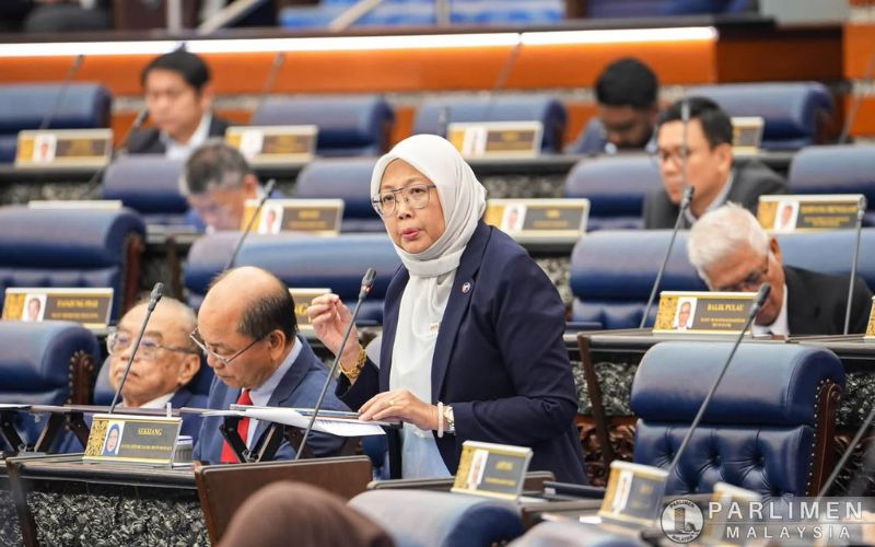 Telur emas perlu dikongsi dengan rakyat, bukan masuk poket sendiri – Dr Zaliha tegur Hamzah