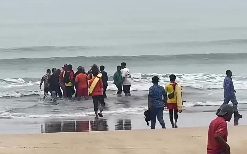 Remaja lemas lepas ‘hilang’ di Pantai Sepat